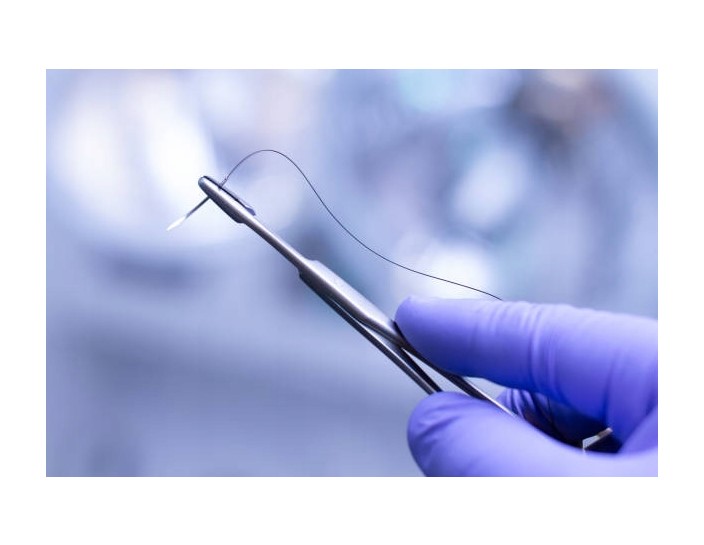 Chirurgischer nicht resorbierbarer Faden NL 3/0 Länge 75cm, Nadel 30mm, 3/8 Kreis, dreieckig 1St. – Bild 2